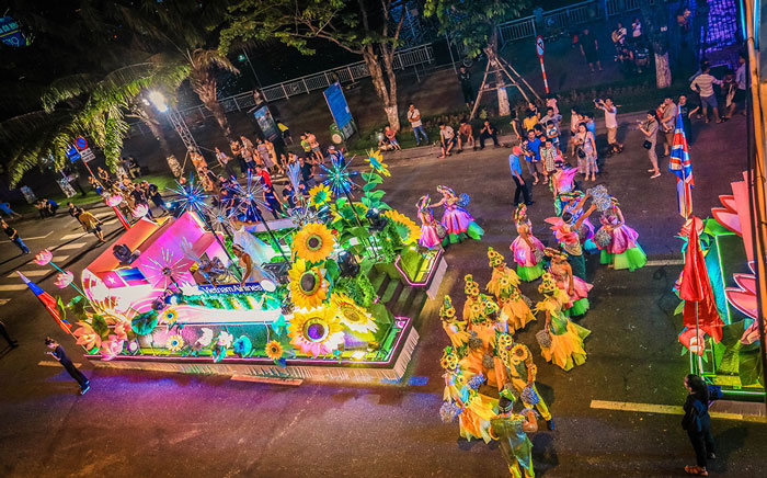 Đắm Chìm Trong Lễ Hội Carnival Đường Phố DIFF 2019 Tại Đà Nẵng